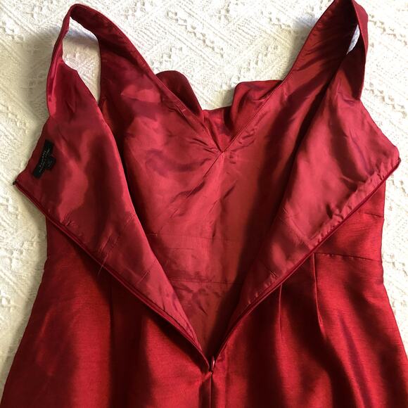 Tahari Red Sleeveless Ruffle Cocktail Dress Rosette 10 M Holiday Party Romantic - Picture 6 of 9